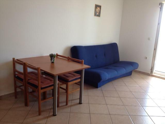Apartments Isabella - Family Only Кустичи Экстерьер фото